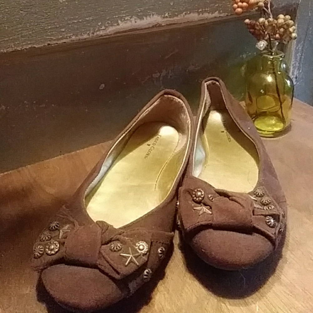 Brown flats